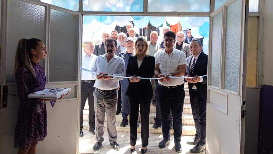 MECİTÖZÜ HALK EĞİTİM MERKEZİ YIL SONU SERGİSİ AÇILDI.
