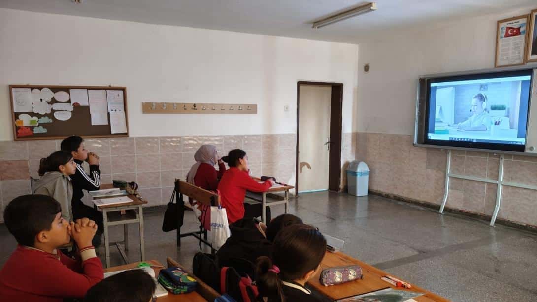 MEBİ ARTIK ORTAOKULDA. ORTAOKUL ÖĞRENCİLERİMİZE MEBİ( BİREYSEL ÖĞRENME PLATFORMU ) TANITIMI YAPILDI.